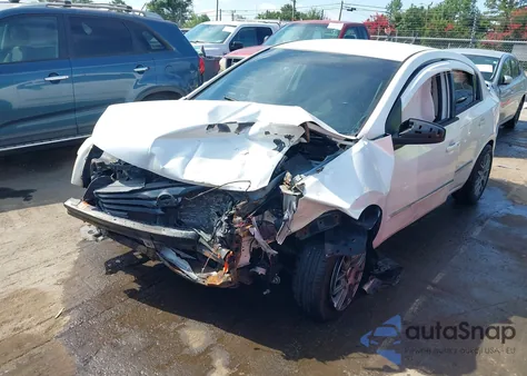 2011 Nissan Sentra 2.0S z USA, uszkodzony, nr VIN 3N1AB6AP5BL611289